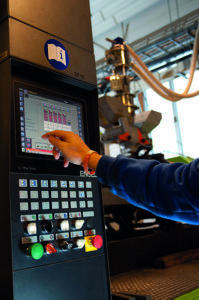 Biobe AS:n tehtaan tuotanto on pitkälti automa­tisoitua.